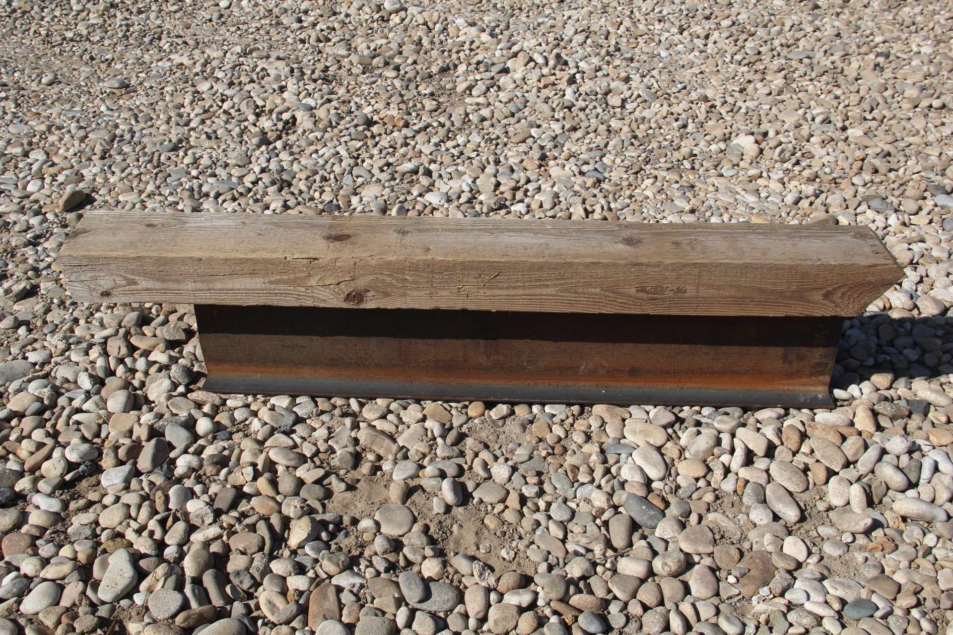 52 x 6 x 4  Reclaimed Timber D571